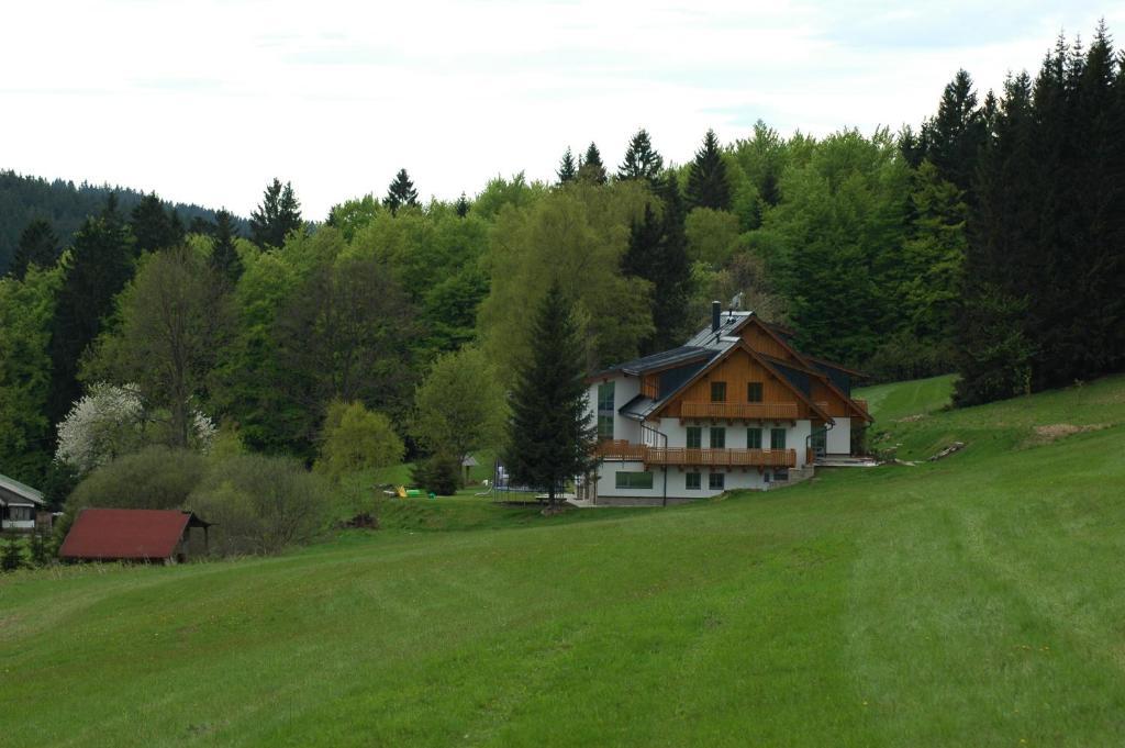 Pension Pamferka Železná Ruda Esterno foto